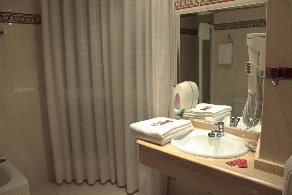 Hostal Castilla Бенавенте Номер фото